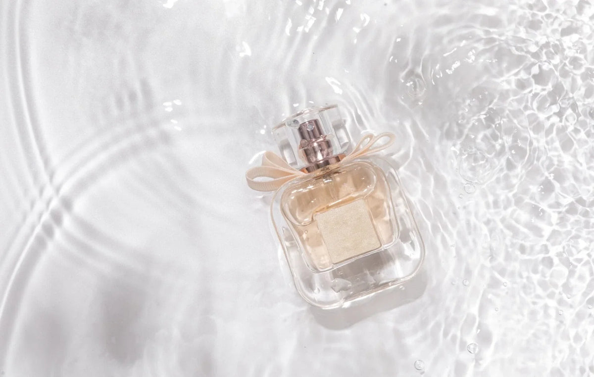 Perfume Layering Isn't Just Mixing Two Perfumes: 7 Ways to Build a Scent